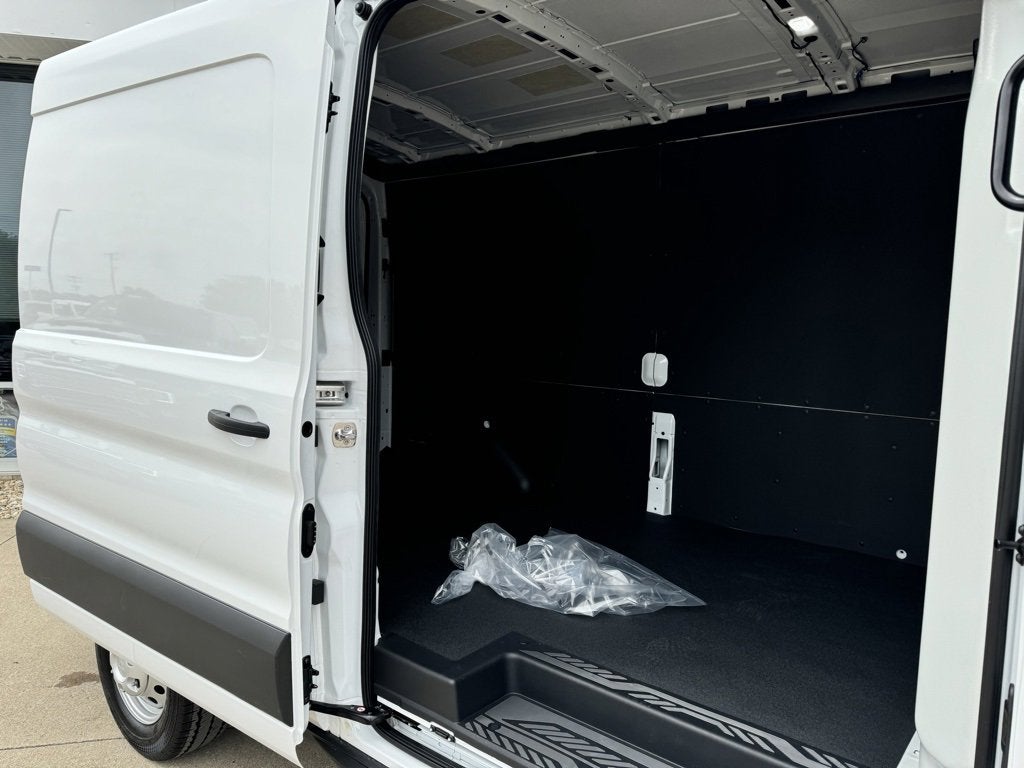 2025 Ford Transit Cargo Van Base