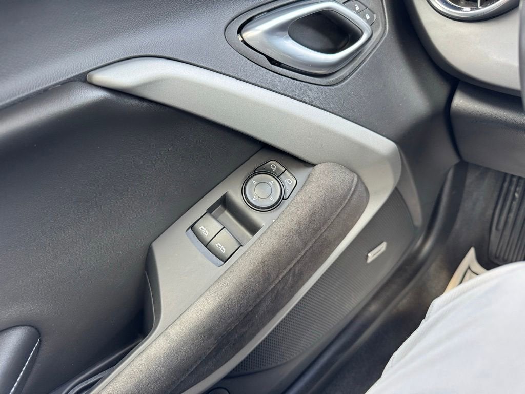 2023 Chevrolet Camaro LT w/2LT