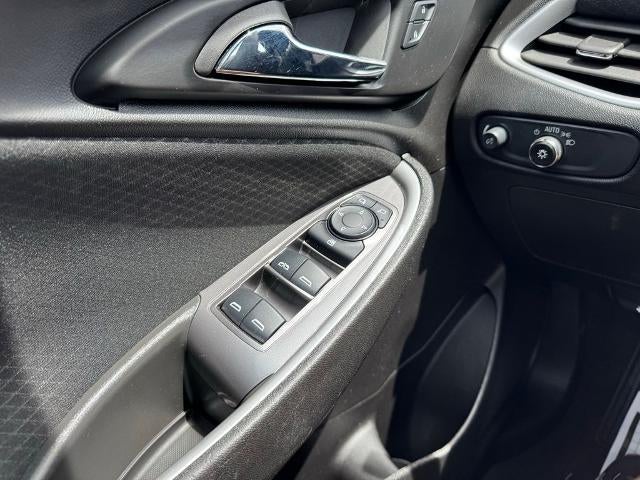 2025 Chevrolet Malibu LT w/1LT