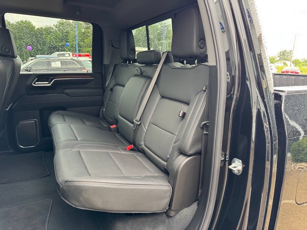 2025 GMC Sierra 2500HD Denali