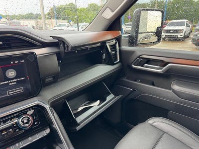 2025 GMC Sierra 2500HD Denali