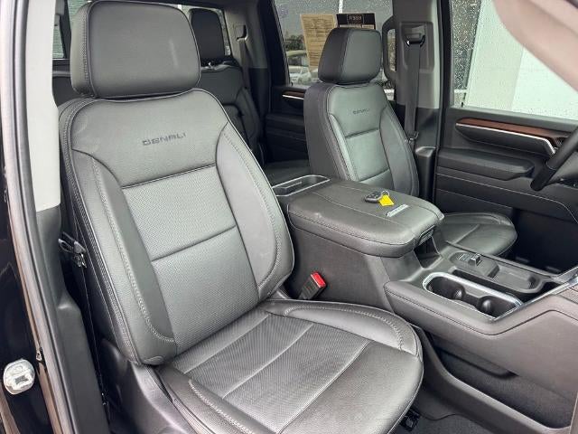 2025 GMC Sierra 2500HD Denali