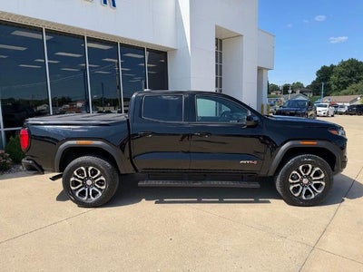 2024 GMC Canyon AT4