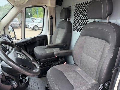 2015 RAM ProMaster 1500 118 WB Low Roof Cargo